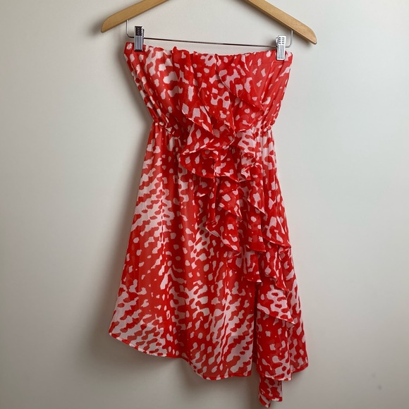 FOREVER 21 Asymmetrical Strapless Dress - Picture 3 of 6